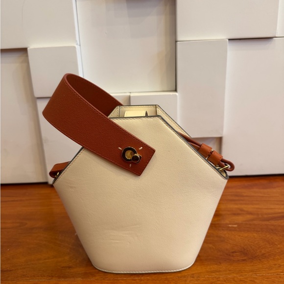 Danse lente mini Johnny bucket bag cream orange brown rust strap crossbody purse - Picture 2 of 7